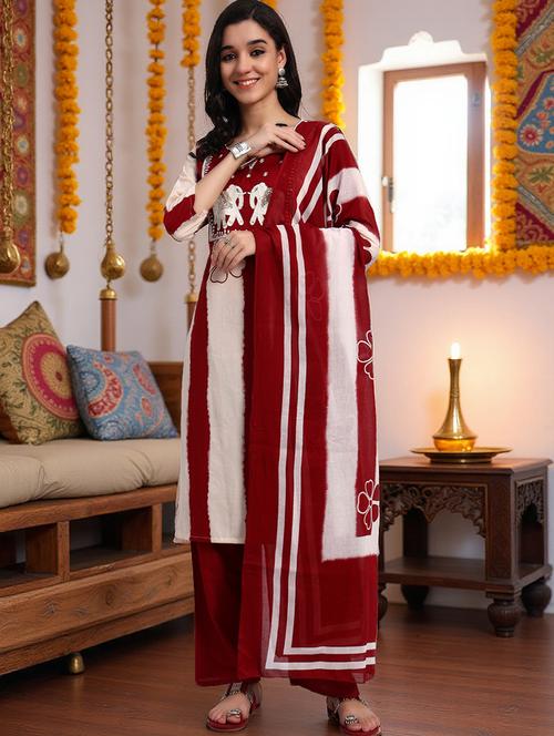 Women Three Quarter Sleeve Kurta Pant With Dupatta Set - 21982271 - Very Small Image - 1