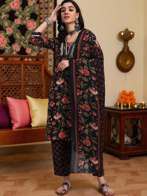 Women Three Quarter Sleeve Kurta Pant With Dupatta Set - 21982284 - Very Small Image - 1