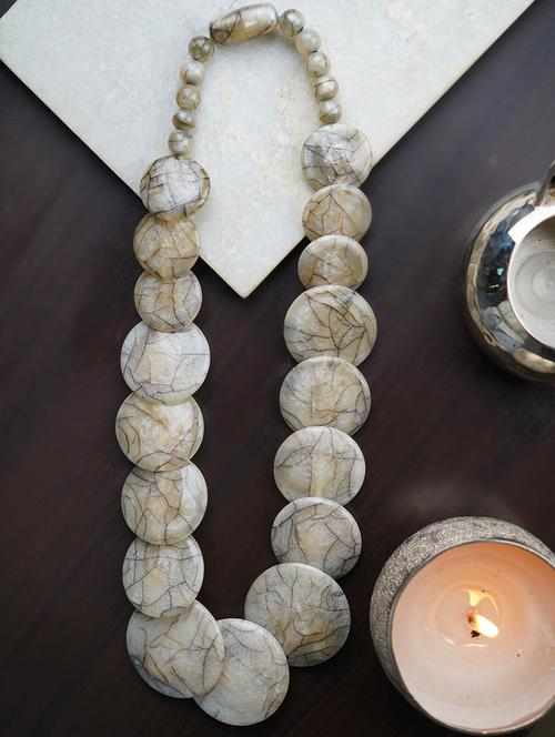 ethnic tribal handmade resin beaded fashion necklace - 21982906 - Very Small Image - 1