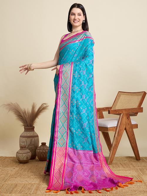 women self design patola saree with blouse - 22001324 - Very Small Image - 1