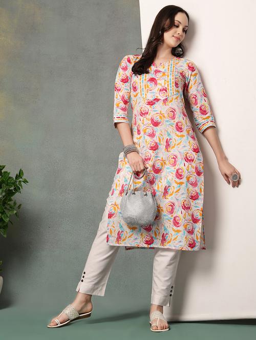 Women Printed Three Quarter Sleeve Straight Kurta - 22040997 - Very Small Image - 1