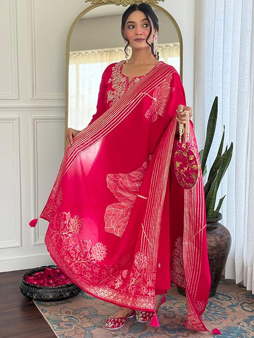 women three quarter sleeve kurta pant with dupatta set - 22060218 - Very Small Image - 1