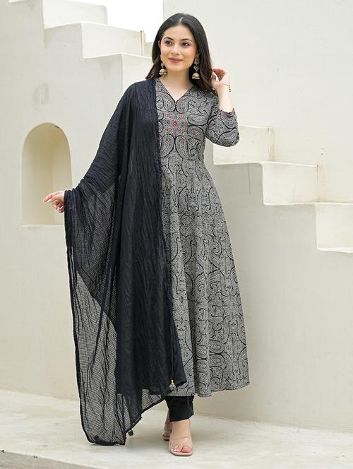 women printed three quarter sleeve kurta pant with dupatta set - 22069212 - Very Small Image - 1