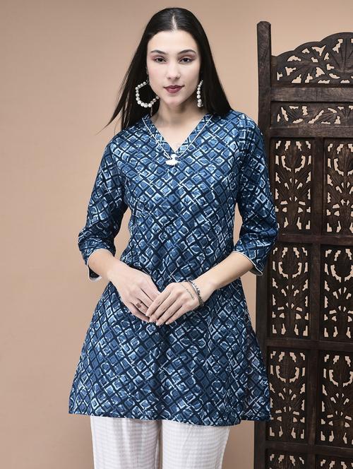 women printed three quarter sleeve kurti - 22070693 - Very Small Image - 1