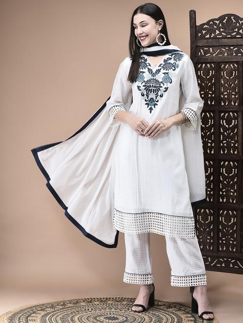 women self design three quarter sleeve kurta pant with dupatta set - 22070841 - Very Small Image - 1