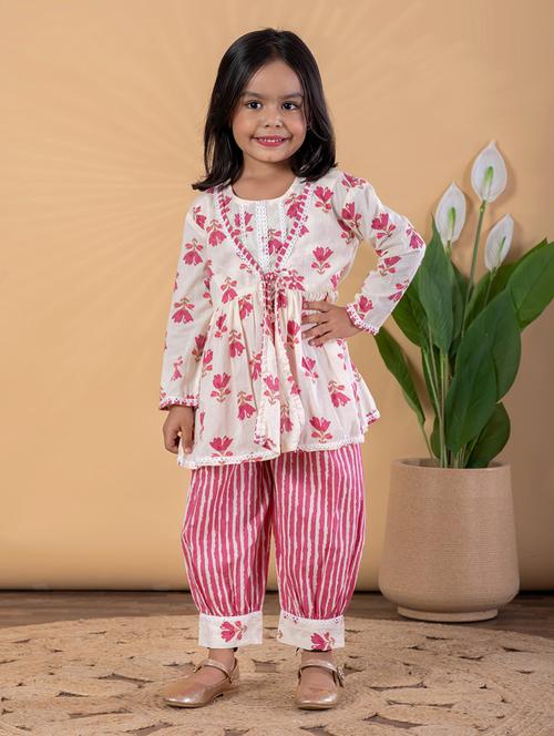 Girls Floral Print Long Sleeve Kurta And Salwar Set - 22093321 - Very Small Image - 1