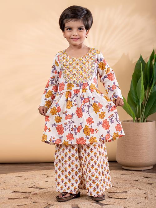 Girls Printed Long Sleeve Kurta And Sharara Set - 22093336 - Very Small Image - 1