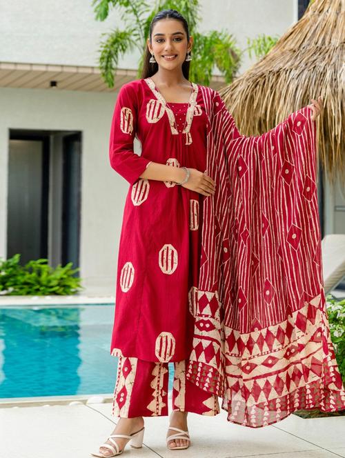 women printed three quarter sleeve kurta palazzo with dupatta set - 22140595 - Very Small Image - 1