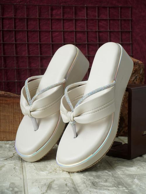 women solid slip on wedge - 22142032 - Very Small Image - 1