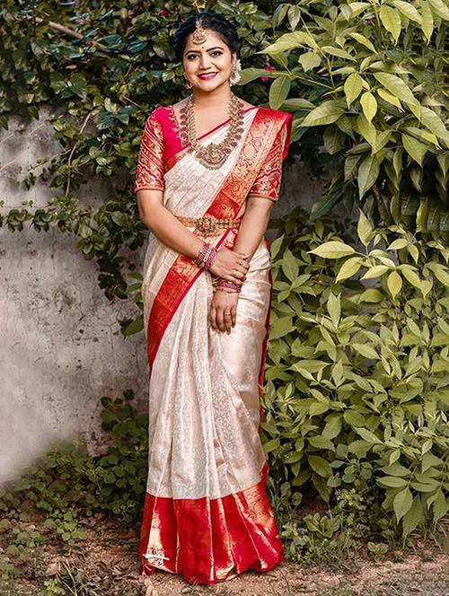 women self design banarasi saree with blouse - 22145265 - Very Small Image - 1