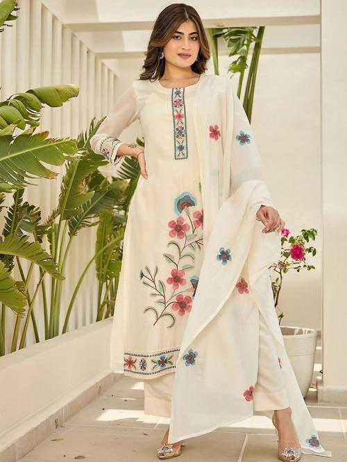 women embroidered three quarter sleeve kurta pant with dupatta set - 22178483 - Very Small Image - 1