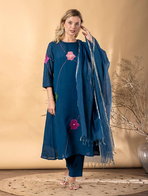 Women Solid With Work Three Quarter Sleeve Kurta Pant With Dupatta Set - 22187444 - Very Small Image - 1