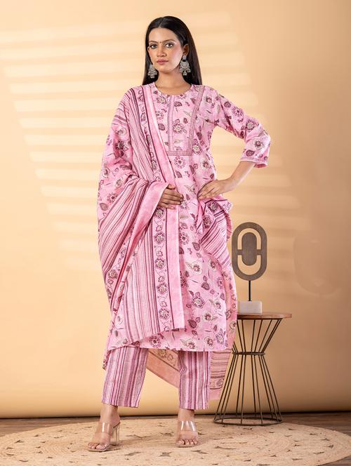 women floral three quarter sleeve kurta pant with dupatta set - 22187513 - Very Small Image - 1