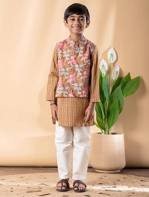 Boys Printed Long Sleeve Kurta & Pyjama Set With Jacket - 22187716 - Very Small Image - 1