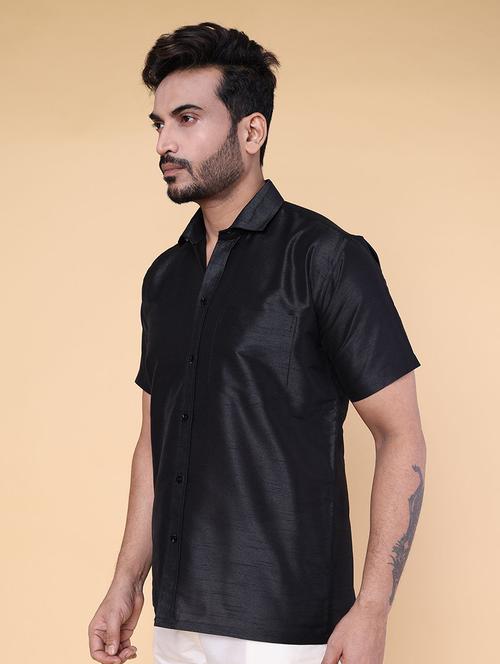 Men Solid Short Sleeve Regular Fit Casual Shirt - 22228113 - Very Small Image - 1