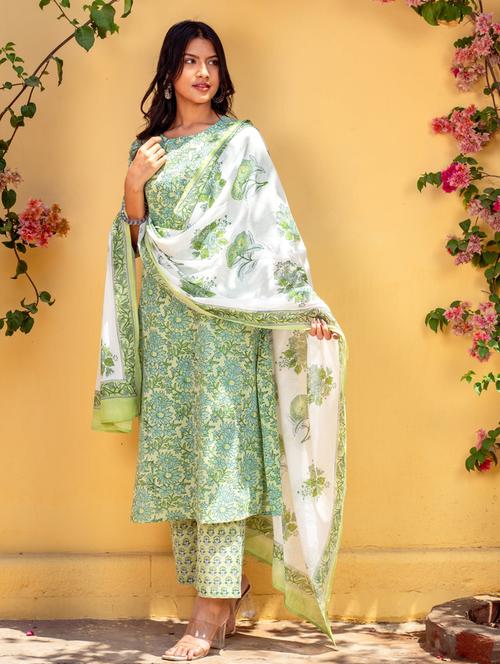 women printed three quarter sleeve kurta pant with dupatta set - 22282111 - Very Small Image - 1