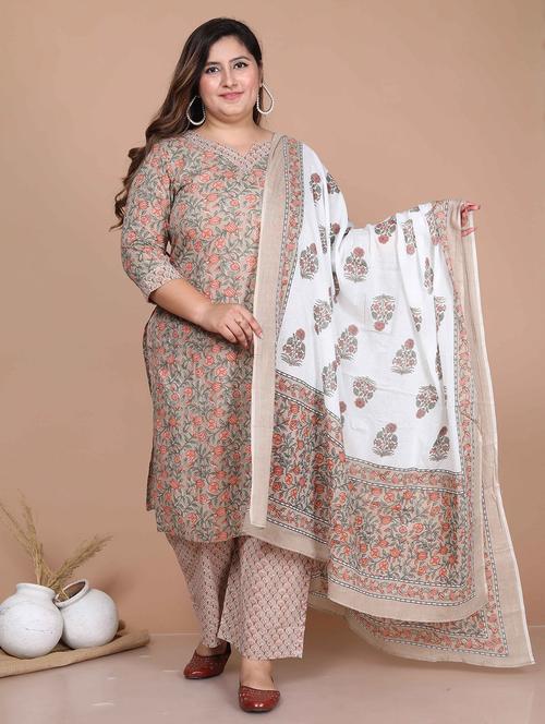 women plus size floral three quarter sleeve kurta palazzo with dupatta set - 22285630 - Very Small Image - 1