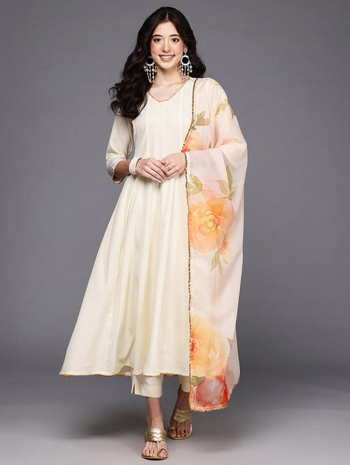 women solid three quarter sleeve kurta pant with dupatta set - 22392785 - Very Small Image - 1