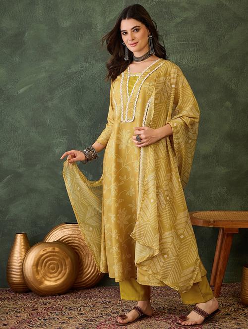 women printed three quarter sleeve kurta pant with dupatta set - 22481753 - Very Small Image - 1