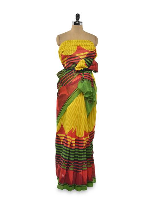 zig zag striped saree in yellow - 71613 - Very Small Image - 1