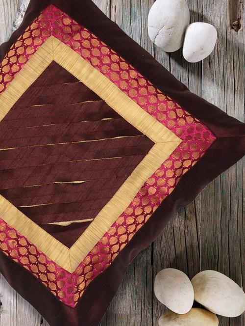 mid-slit brocade border cushion cover - 74168 - Very Small Image - 1
