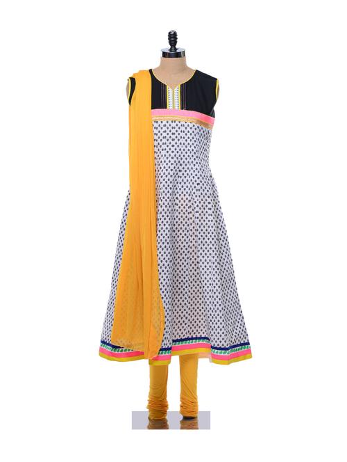 Sleeveless Salwar Kameez Set In Elegant Print - 78804 - Very Small Image - 1