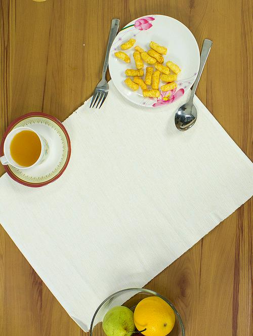 pure white placemats made in cotton (set of 4) - 853701 - Very Small Image - 1