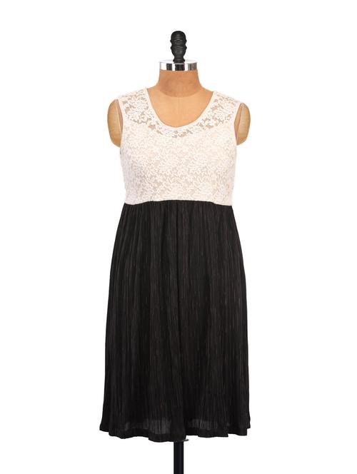 thread work black and white summer dress - 87899 - Very Small Image - 1