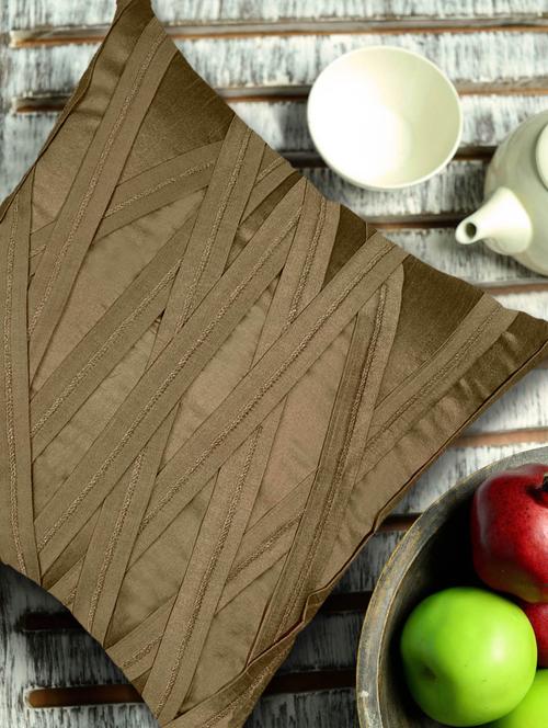 contemporary style criss-cross gold cushion cover - 909072 - Very Small Image - 1