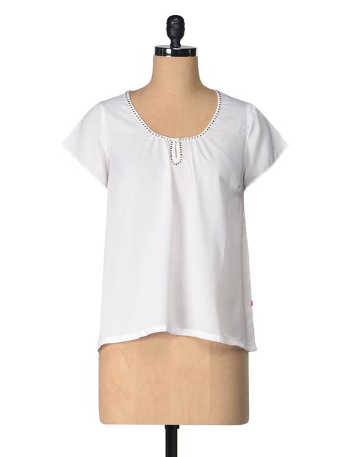 white solid top - 989267 - Very Small Image - 1