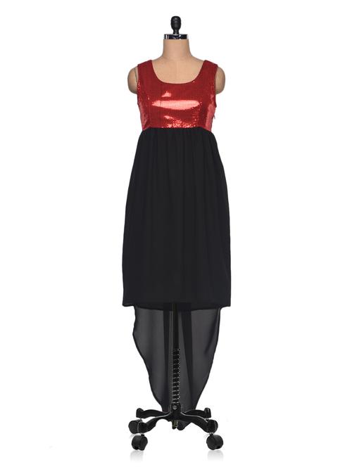 red  sleeveless gown dress - 991998 - Very Small Image - 1