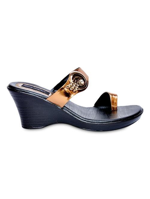 leatherette wedge - 9947593 - Very Small Image - 1